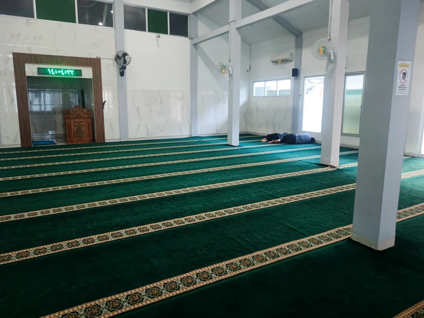 Foto Masjid FSM