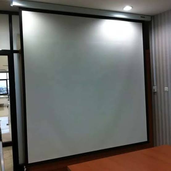Foto Layar Proyektor